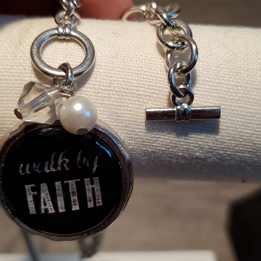 ⚘️NWT MOTIVATIONAL NECKLACE - Picture 7 of 10
